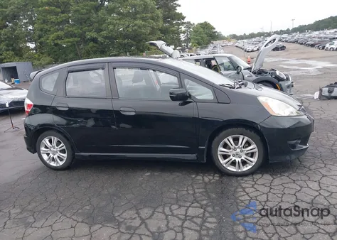 2010 Honda Fit Sport из США, поврежденный, VIN JHMGE8H42AC007729